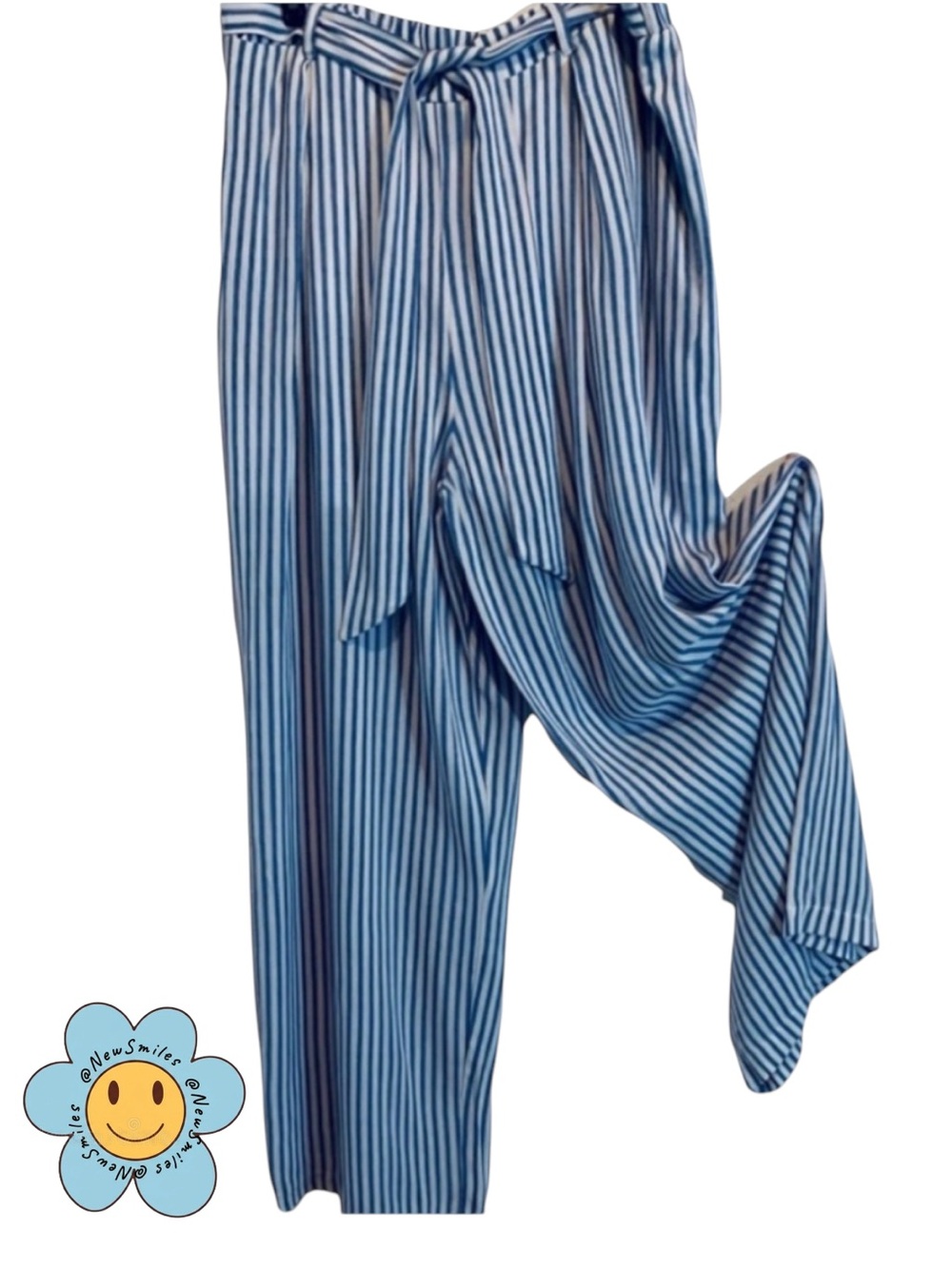 Palazzo Slacks, XL,Blue & White Stripes, pockets, elastic in back, tie in front.